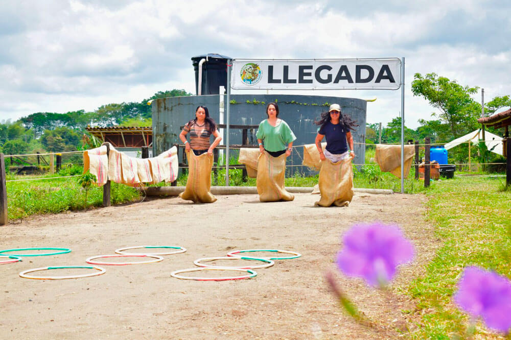 juego de encostalados en parque del quindio